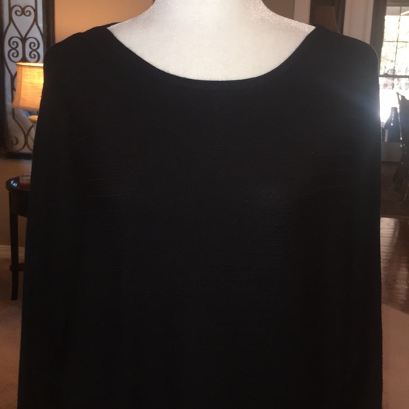 Time & Tru Black LS Sweater - Picture 2 of 13